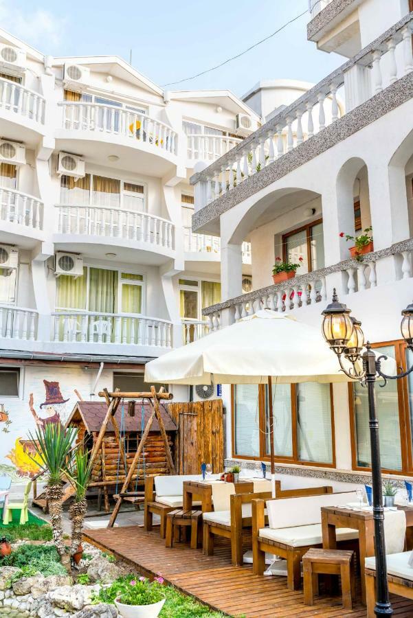 Hotel Yanis Lozenets Ngoại thất bức ảnh
