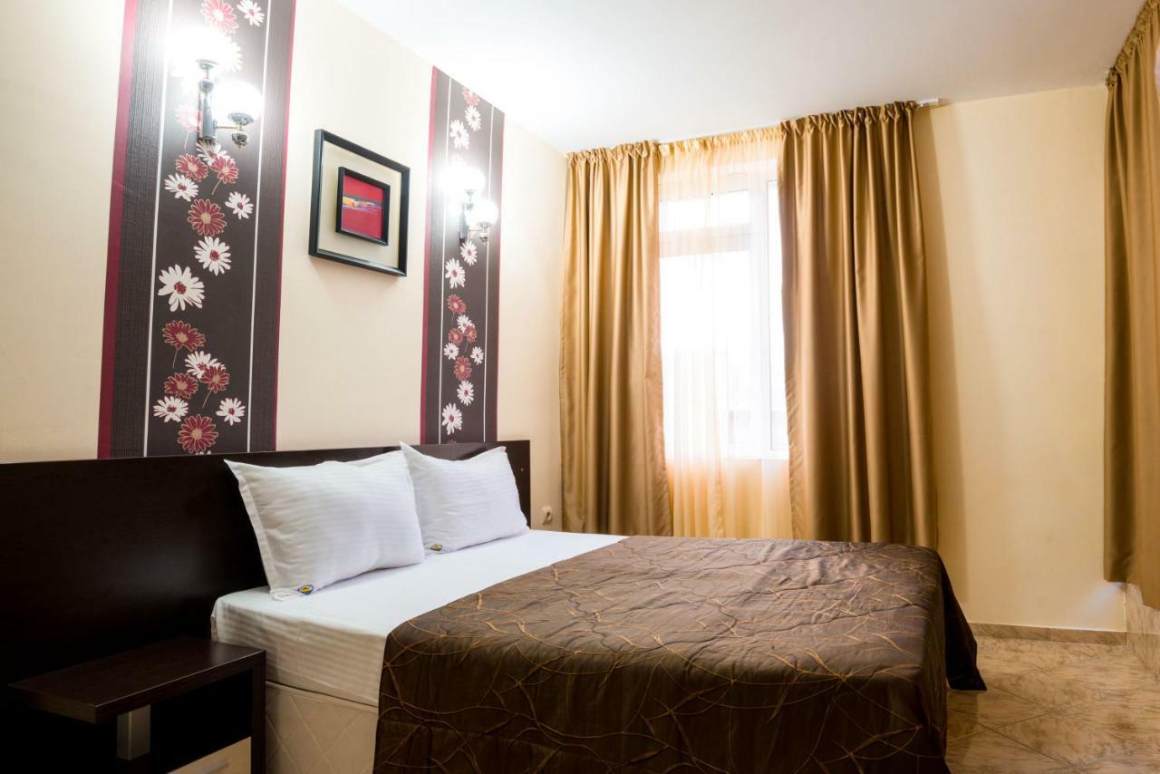 Hotel Yanis Lozenets Ngoại thất bức ảnh
